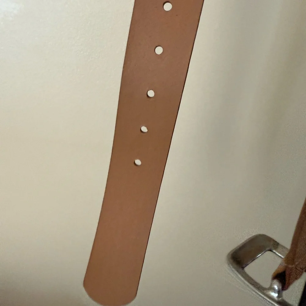 Vintage Y2K DKNY Floral Flower Embossed Tan Leather Belt Boho HoboWomen's Size M